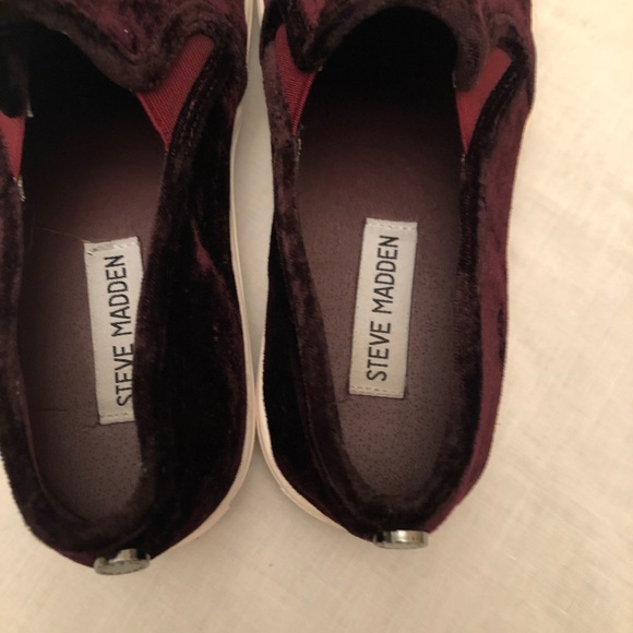 Steve Madden suede slip ons - Picture 5 of 6